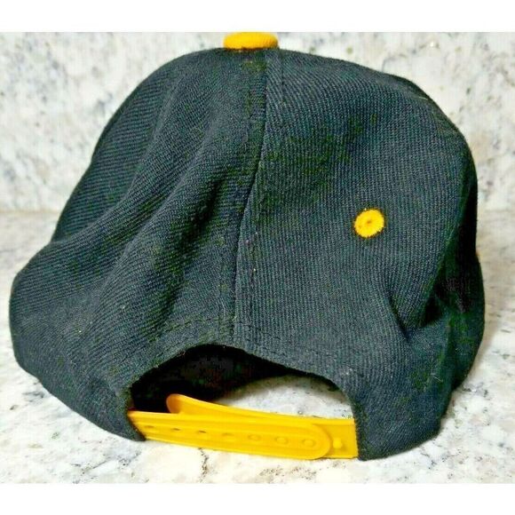 Young & Reckless Vintage Cap‎ Black/Gold Reckless Logo Y&R Snapback RN #101372 - Picture 3 of 5